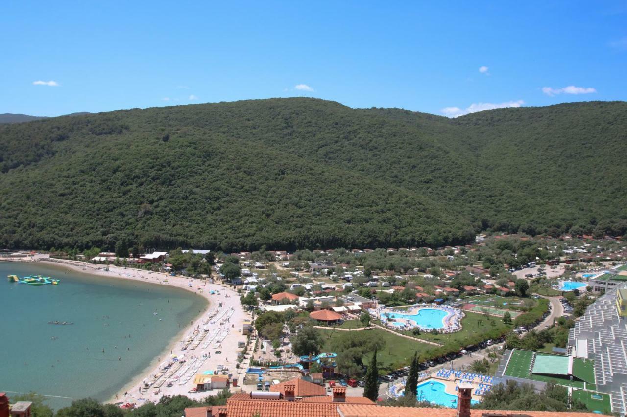 Apartments Supra Mare Rabac Exterior foto